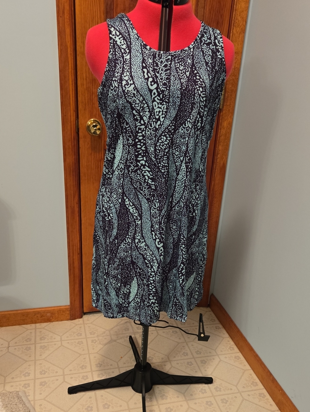 Sleeveless Navy and Light Blue Patterned Midi Dress